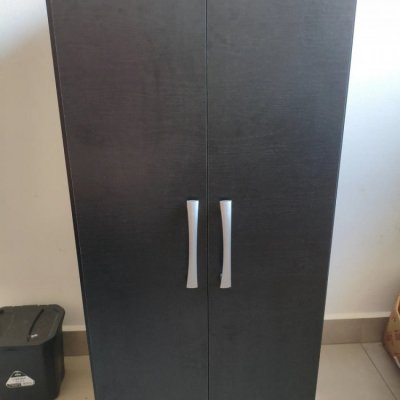 Armário MU200 Preto 94x46x31,5cm 2 Portas