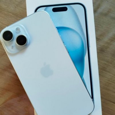 Apple iPhone 15 256 GB Azul
