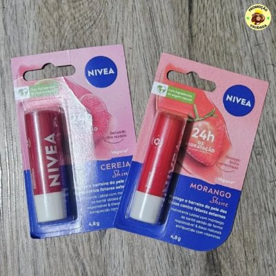 NIVEA Hidratante Labial Morango Shine