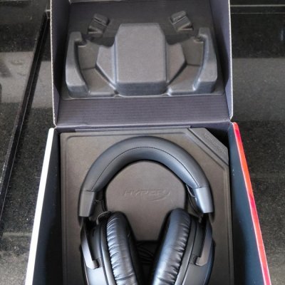 HyperX Cloud III Preto e Vermelho Headset 7.1