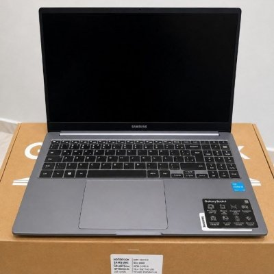 Notebook Samsung Galaxy Book4 Intel Core 3-100U, Windows 11