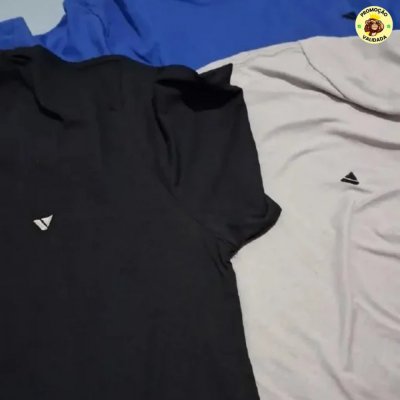 Camiseta Masculina Básica Slim