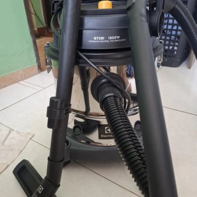 Aspirador Pó e Água Electrolux Sopro 1800W 20L