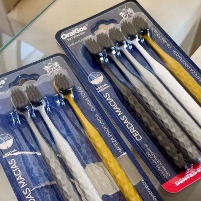 🪥  OralGos Escova Premium com Cerdas de Carvão - 5 unidades
