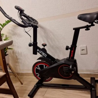 Bicicleta Ergométrica Liftness Fitness