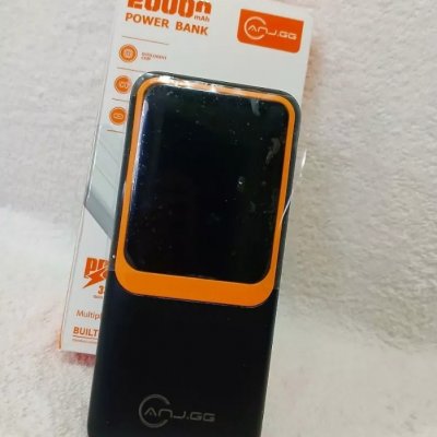 Power Bank 20000mAh Carga Rápida Display Digital