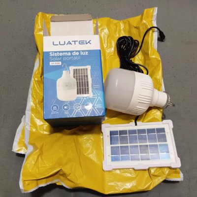 Luminárias Solar LED Recarregáveis com Gancho