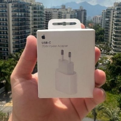 Adaptador de Corrente USB-C de 20 W