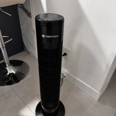Ventilador Torre Ventisol Fênix Preto Remoto