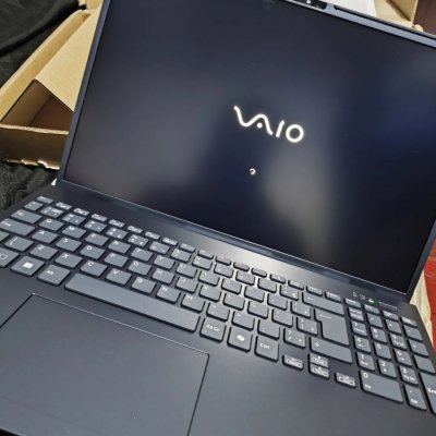 Vaio Fe16 i3-1315U Linux 8GB 256SSD 16 WUXGA