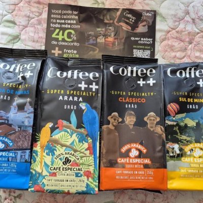 ☕ Kit 4 Cafés Especiais em Grãos Coffee+, 250g cada
