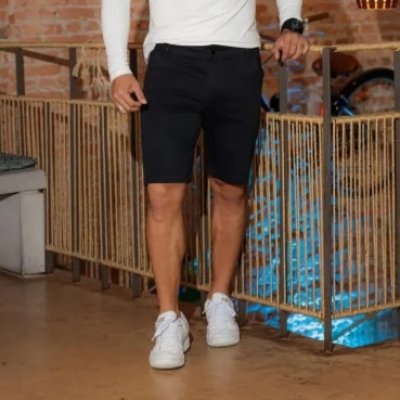 Bermuda Masculina Colorida de Sarja com Bolso