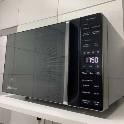 Micro-ondas Electrolux 23L Efficient