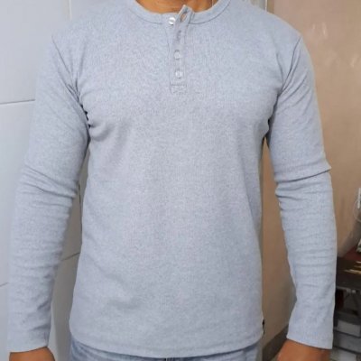 Camiseta Henley Slim Fit - Opções de Cores