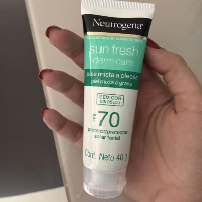 Protetor Solar Facial Neutrogena Sun Fresh Derm Sem Cor FPS 70 40g
