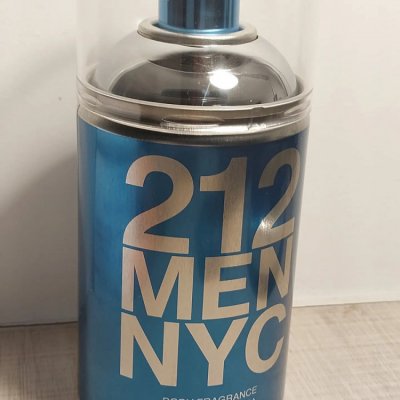Carolina Herrera 212 Men NYC Body Spray