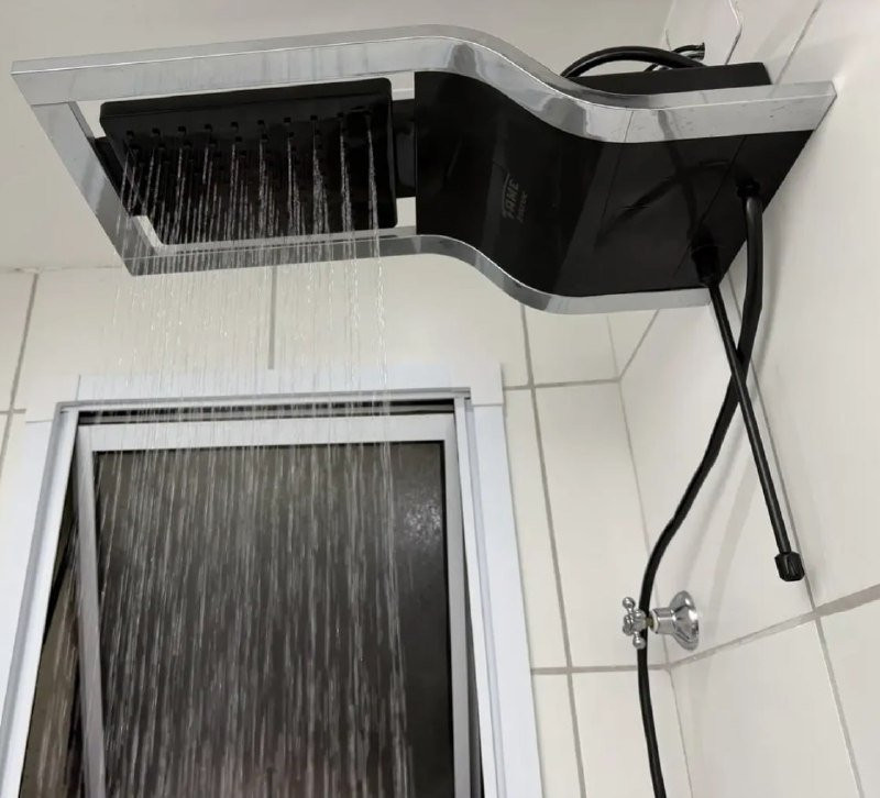 Ducha Eletrônica Intense Fame 5400w 127v