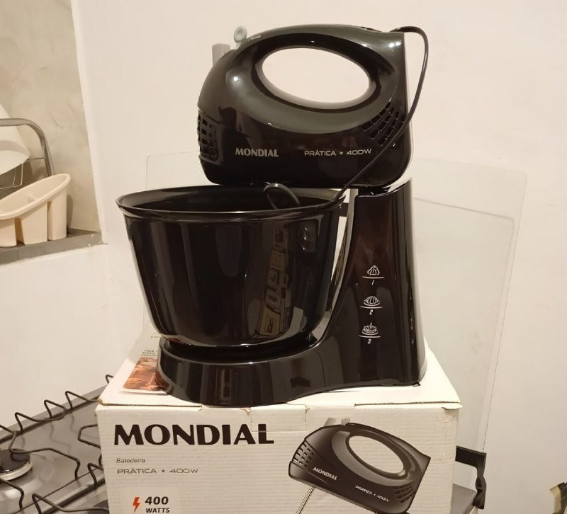 Batedeira Prática Mondial 400W