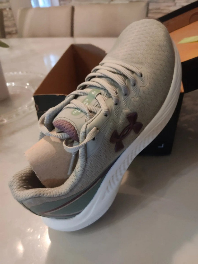 Tênis Corrida Under Armour Charged Wing 2