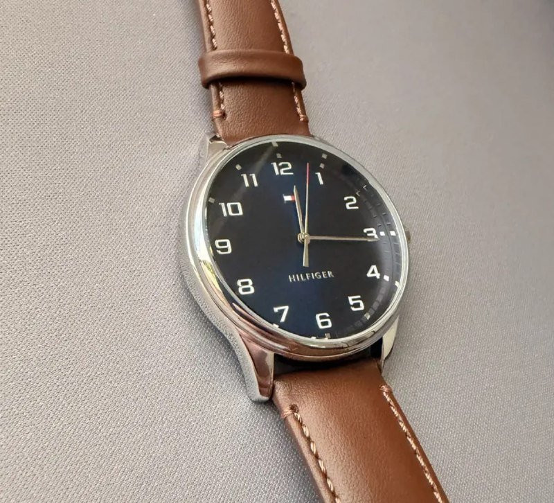 Relógio Tommy Hilfiger Essentials
