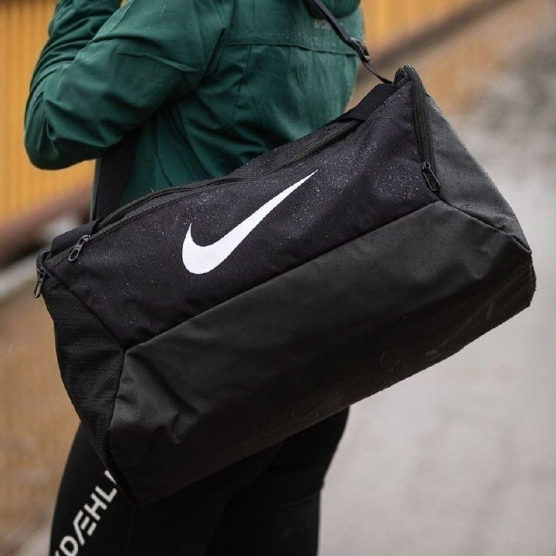 GUARDA-ROUPA PORTÁTIL DA NIKEMala Nike Brasilia 41L