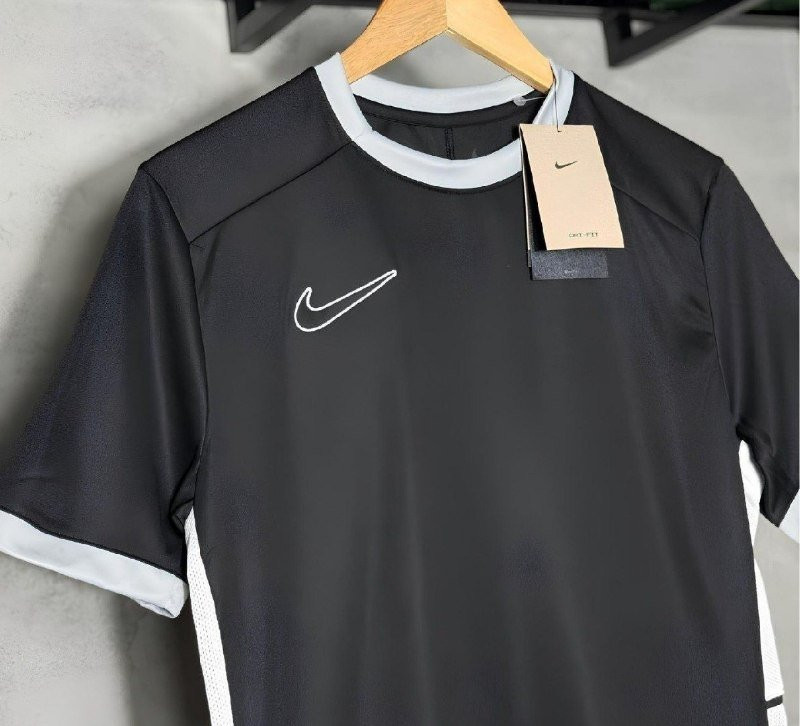 Camiseta Nike Dry-Fit Academy