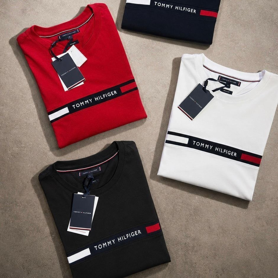Kit Camisetas Tommy Hilfiger Branca/Preta 2un