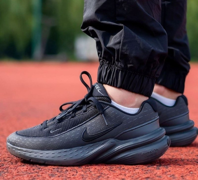 Tênis Nike Uplift SC