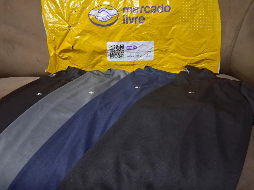 Kit 8 Peças Dry Fit 4 Camisetas e 4 Shorts M