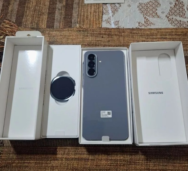 Galaxy A57 5G 256GB + Galaxy Watch8 44mm