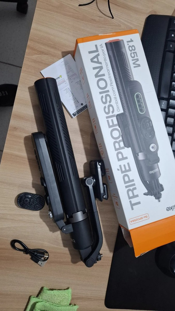 Tripé Basike 180cm com Rast Facial IA BT