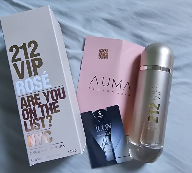 Perfume Carolina Herrera 212 VIP Rosé EDP 125ml