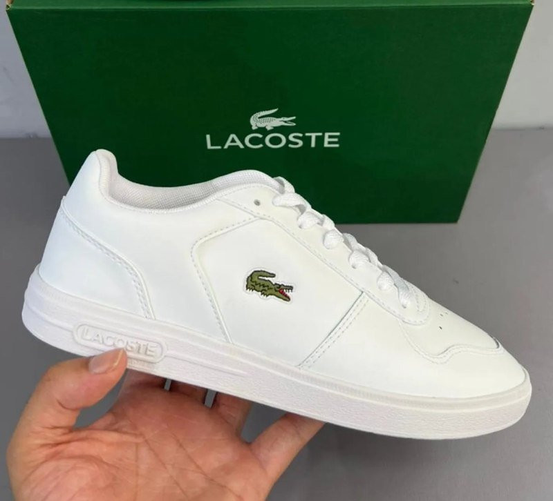 Tênis Lacoste T-Base