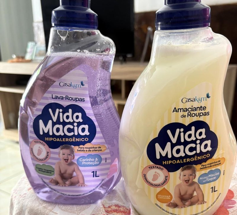 Kit Vida Macia Lava Roupas e Amaciante 1L cada