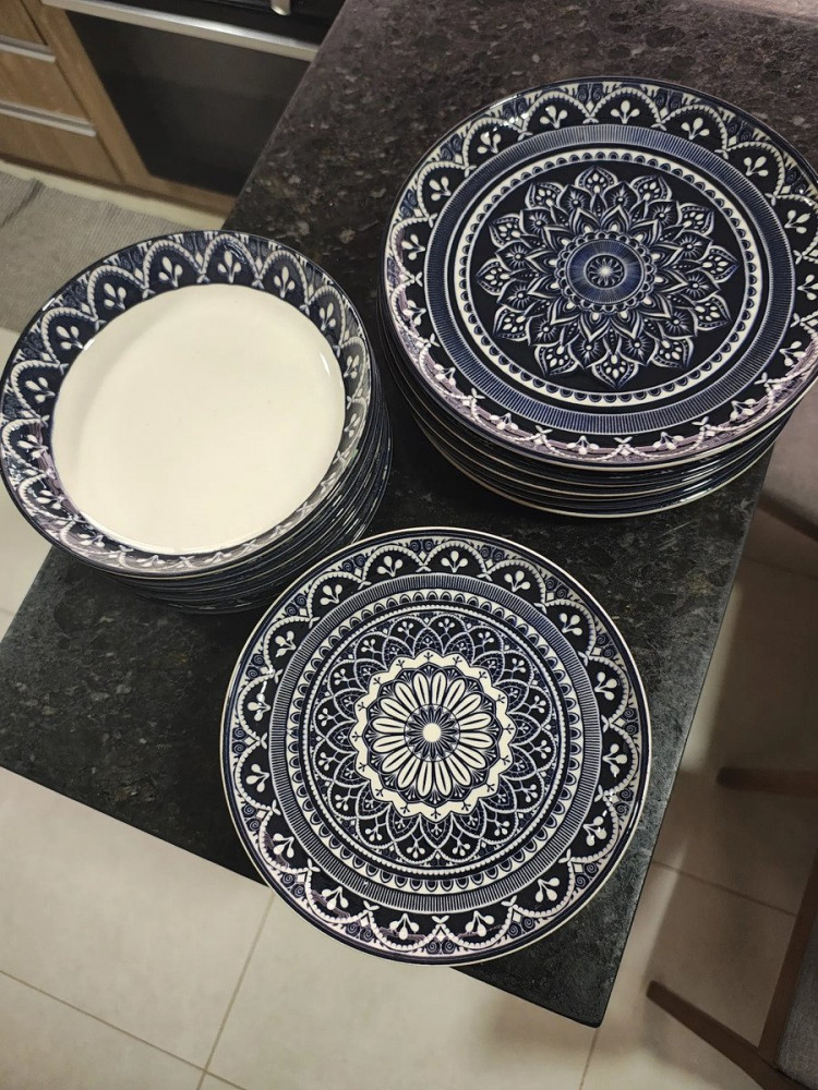 Aparelho de Jantar 18 Peças Flat Málaga Azul