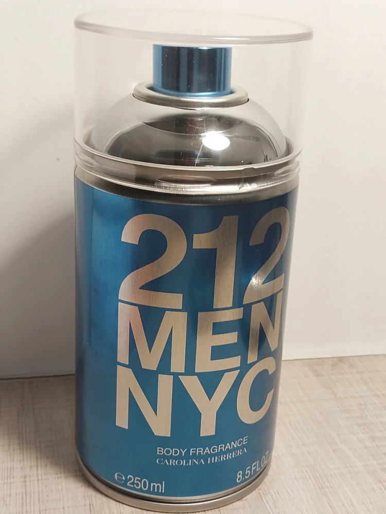 Carolina Herrera 212 Men NYC Body Spray