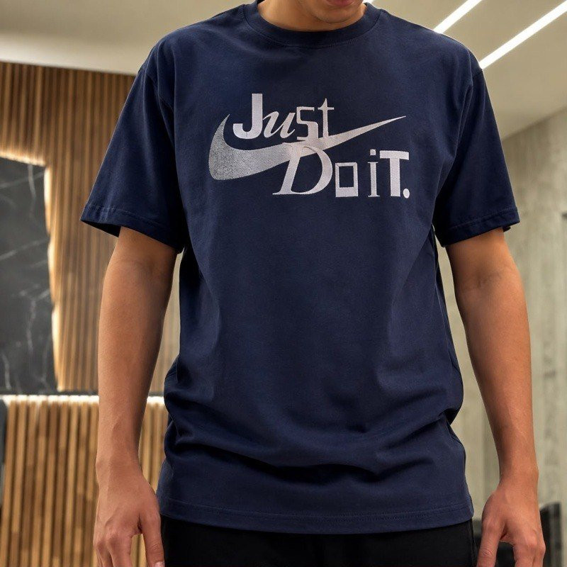 Camiseta Nike Sportswear JDI