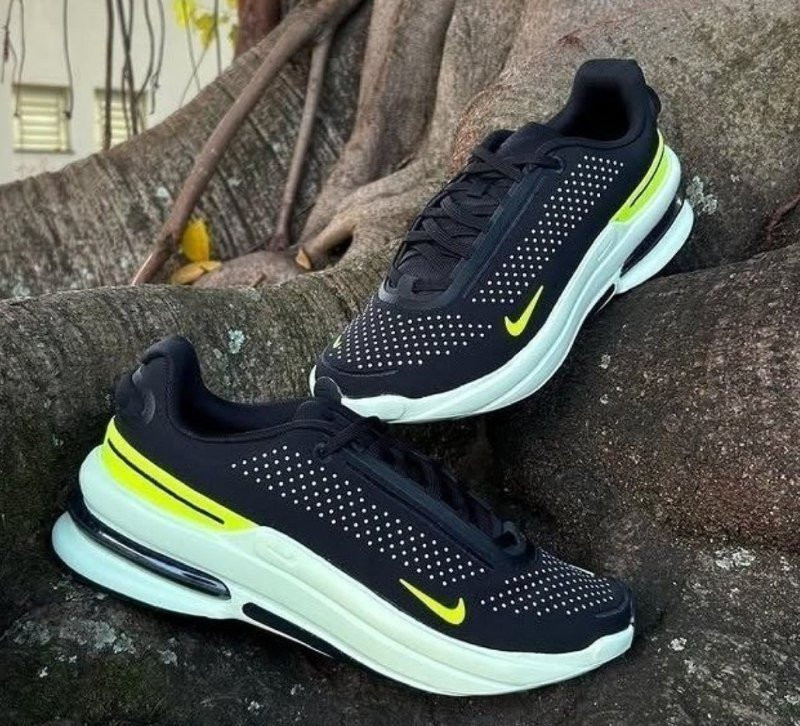 Tênis Nike Air Zoom Upturn