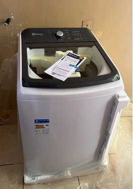 Lavadora de Roupas Electrolux 18kg