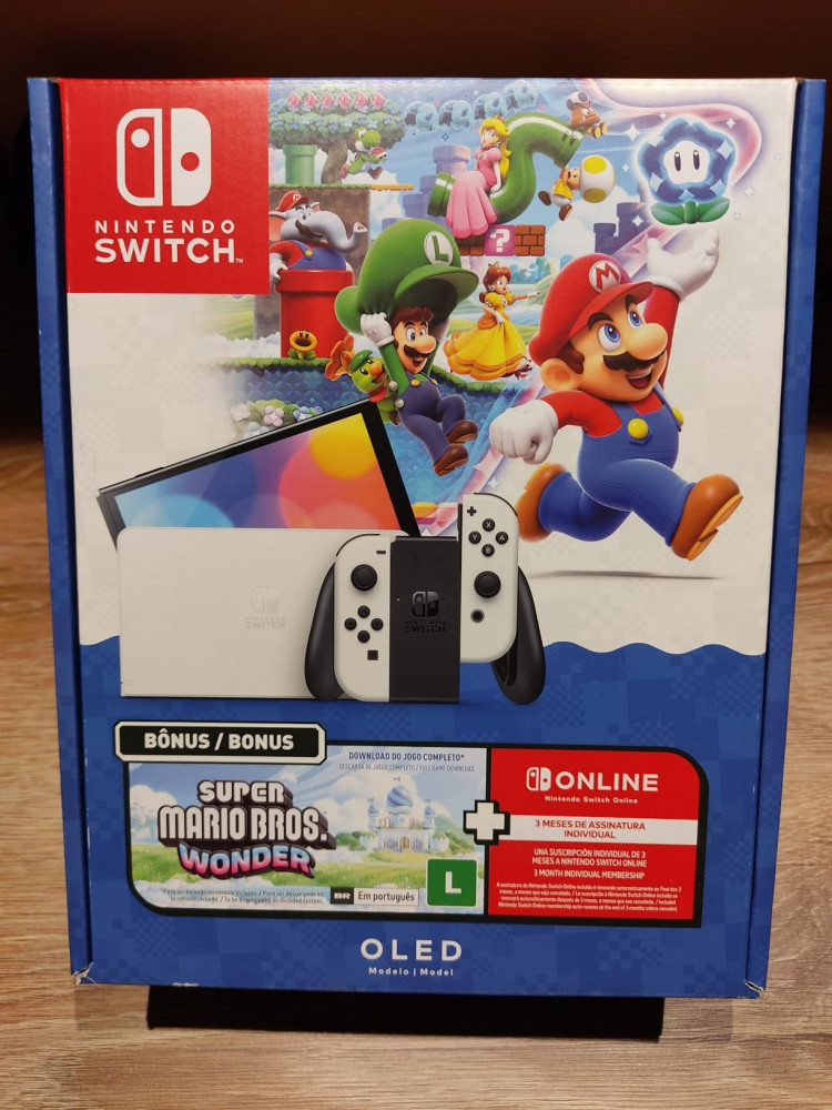 Bundle Nintendo Switch OLED + Super Mario Bros