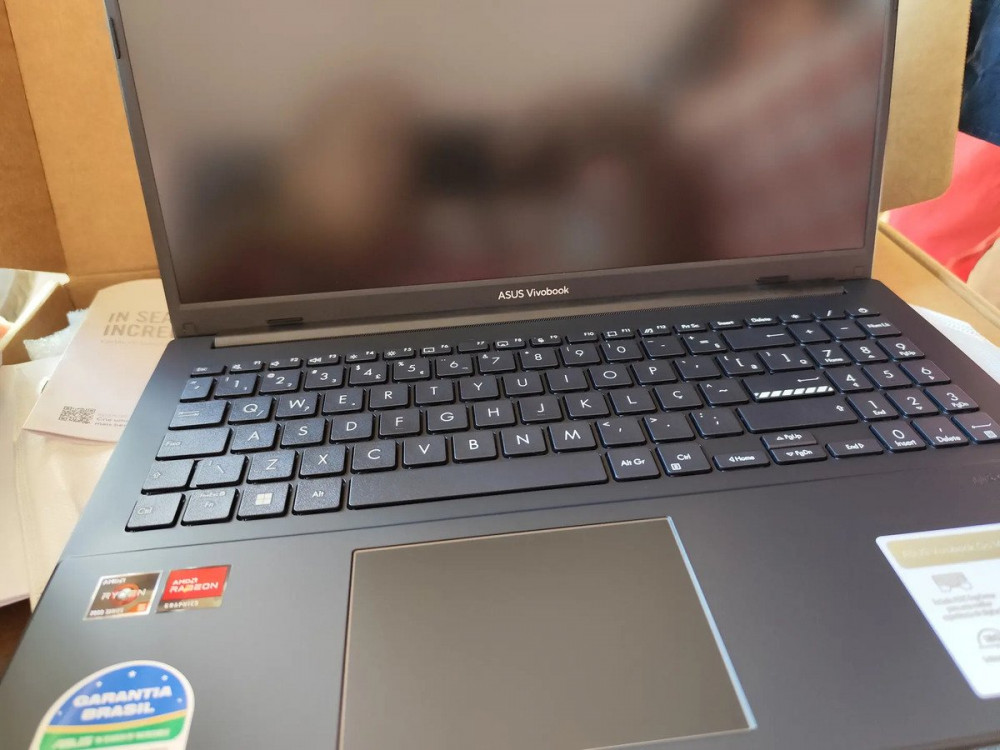 Asus Vivobook Go 15 Ryzen 5 7520U 16GB 512GB