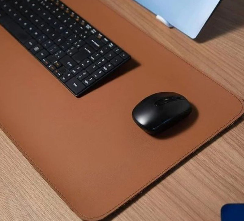 MousePad Couro Ecológico Costurado 70x30cm