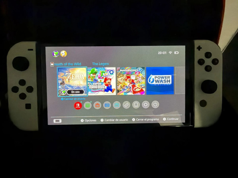 Nintendo Switch OLED + Super Mario Wonder NSO