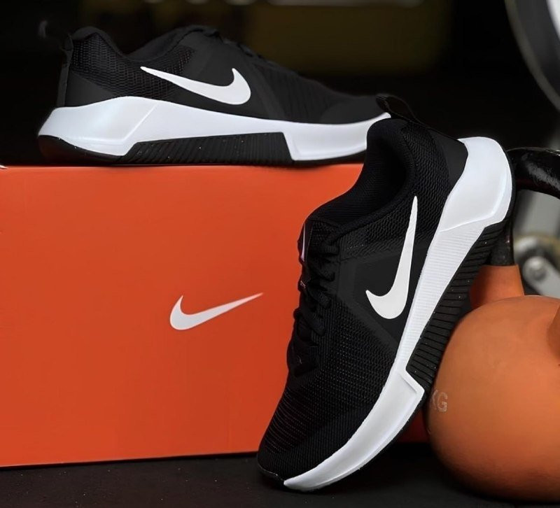 Tênis Nike MC Trainer 3