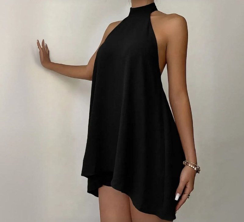 Vestido Curto Frente Única Soltinho Gola Alta