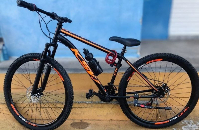 Bicicleta Aro 29 KGT Shift Aço Carbono Freios a Disco 21 Marchas