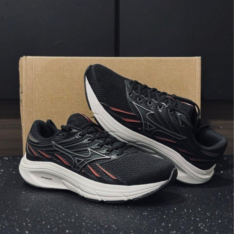 Tênis Mizuno Jet 8
