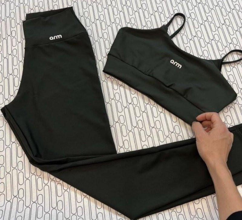 Conjunto Fitness Top E Legging - Arm