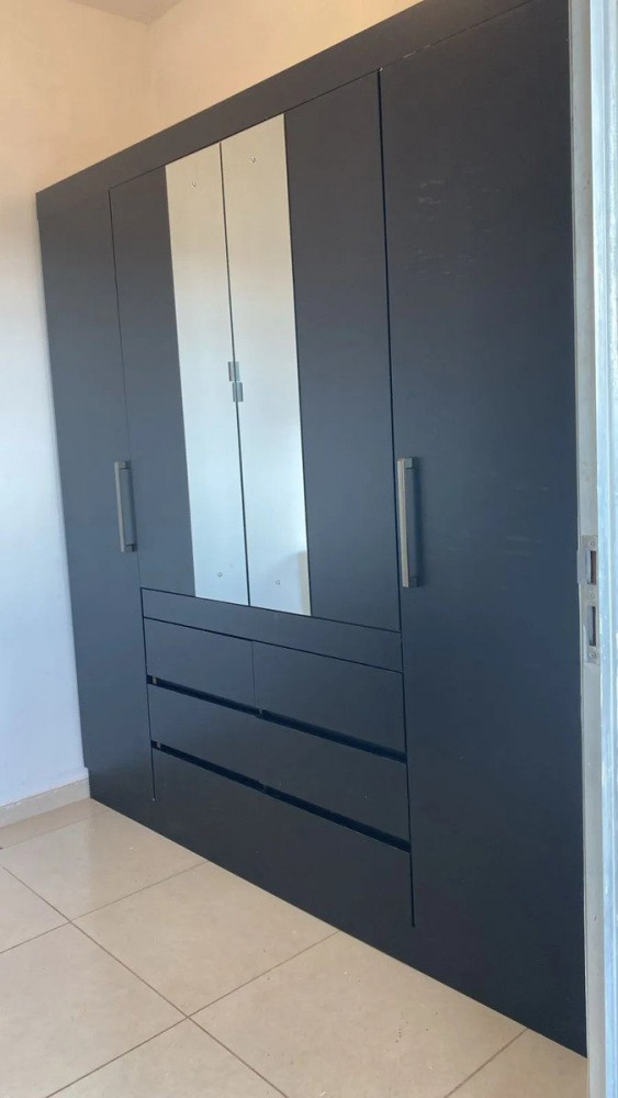 Guarda-roupa Casal Honey 4P 6 Gavetas Espelho