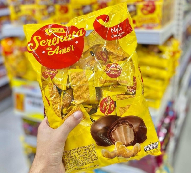 Bombom Garoto Serenata de Amor 825g